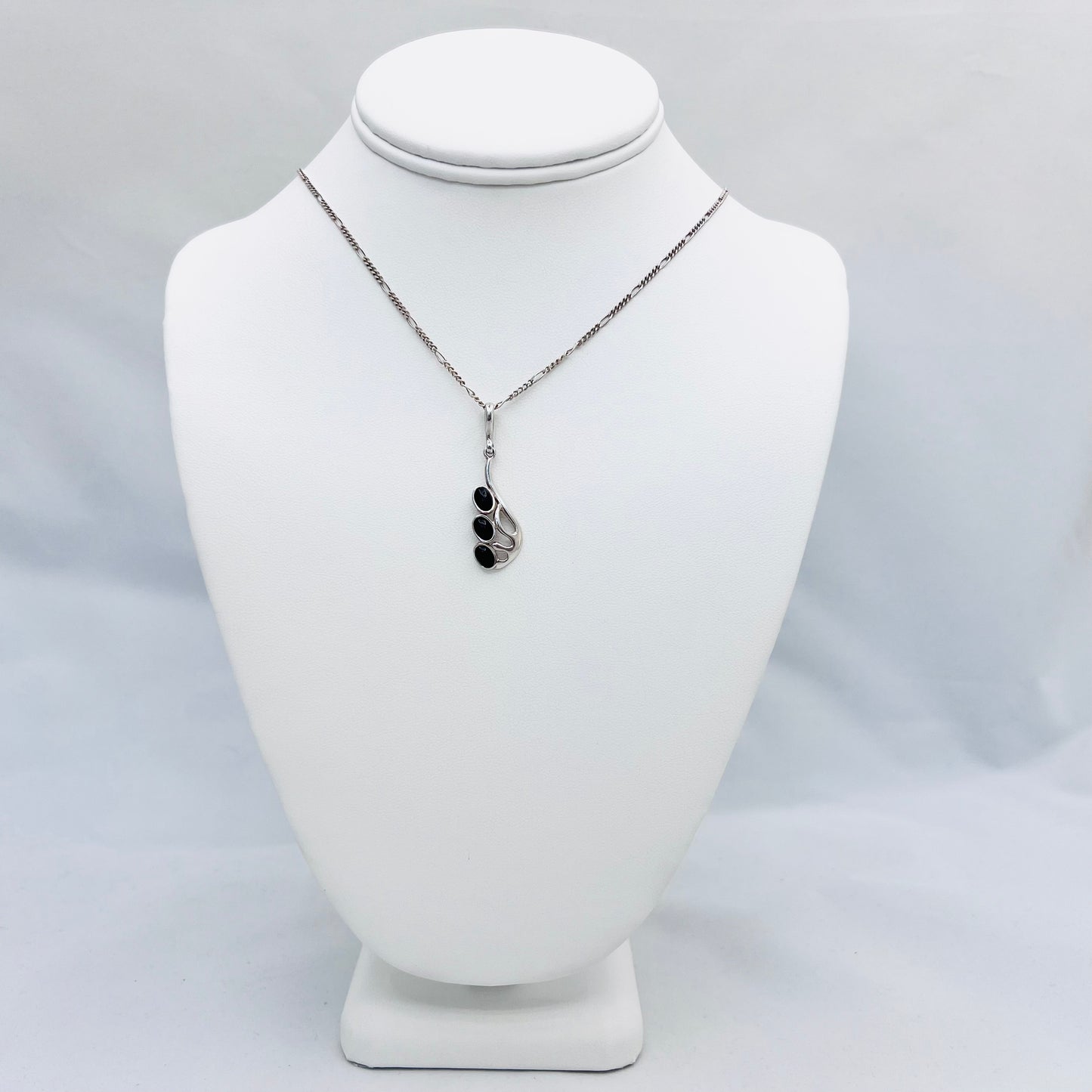Onyx 6x4mm Three Stone .925 Silver Pendant Figaro Chain Necklace